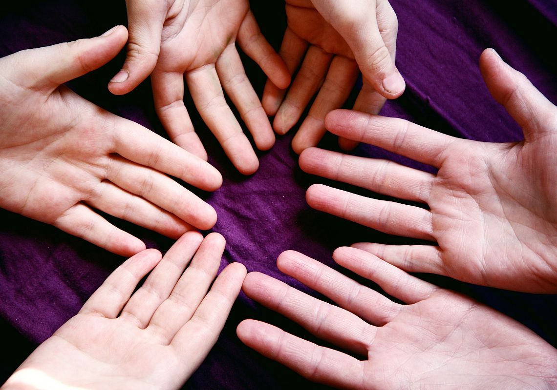 Volunteering is Priceless grafika