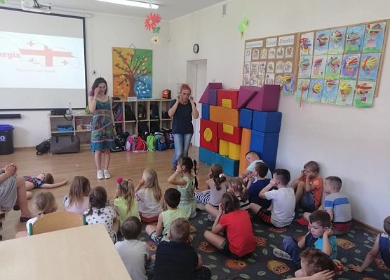 Warsztaty w świetlicach szkolnych organizowane przez Stowarzyszenie EDUQ! grafika