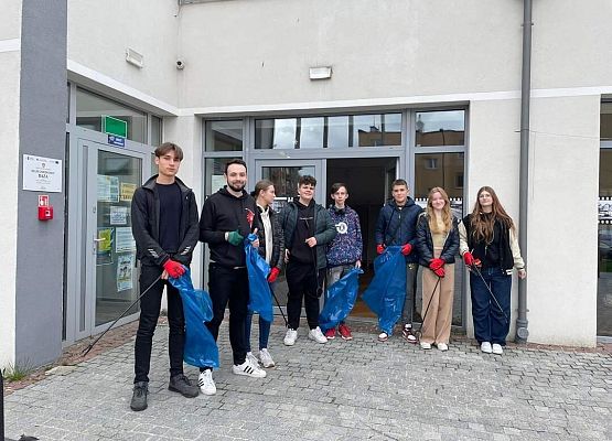 Wolontariusze Lokalni grafika