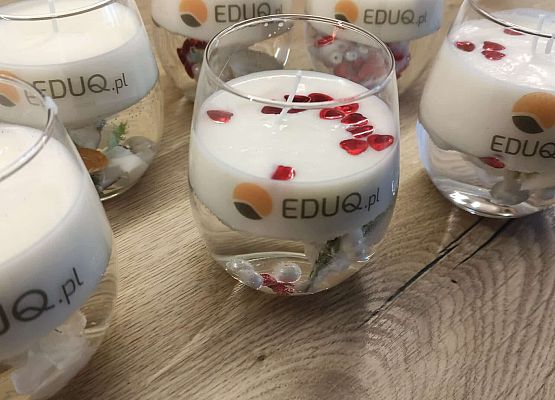 Warsztaty rękodzieła w CIS Rozłazino – kreatywność, trening umiejętności i wspólna praca grafika